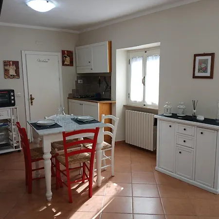 아파트 La Dimora Di Zia Maria *